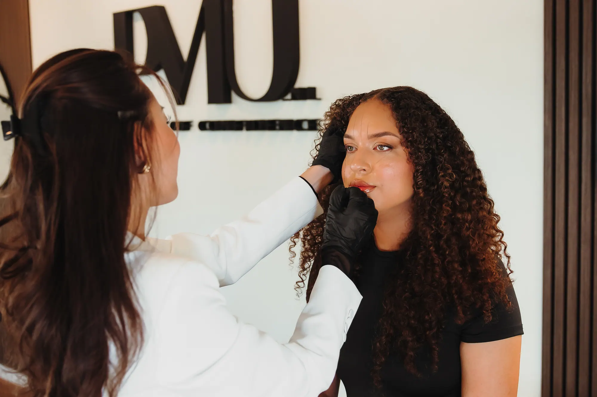 Powder brows of microblading? Het verschil eerlijk uitgelegd - Kennisbank