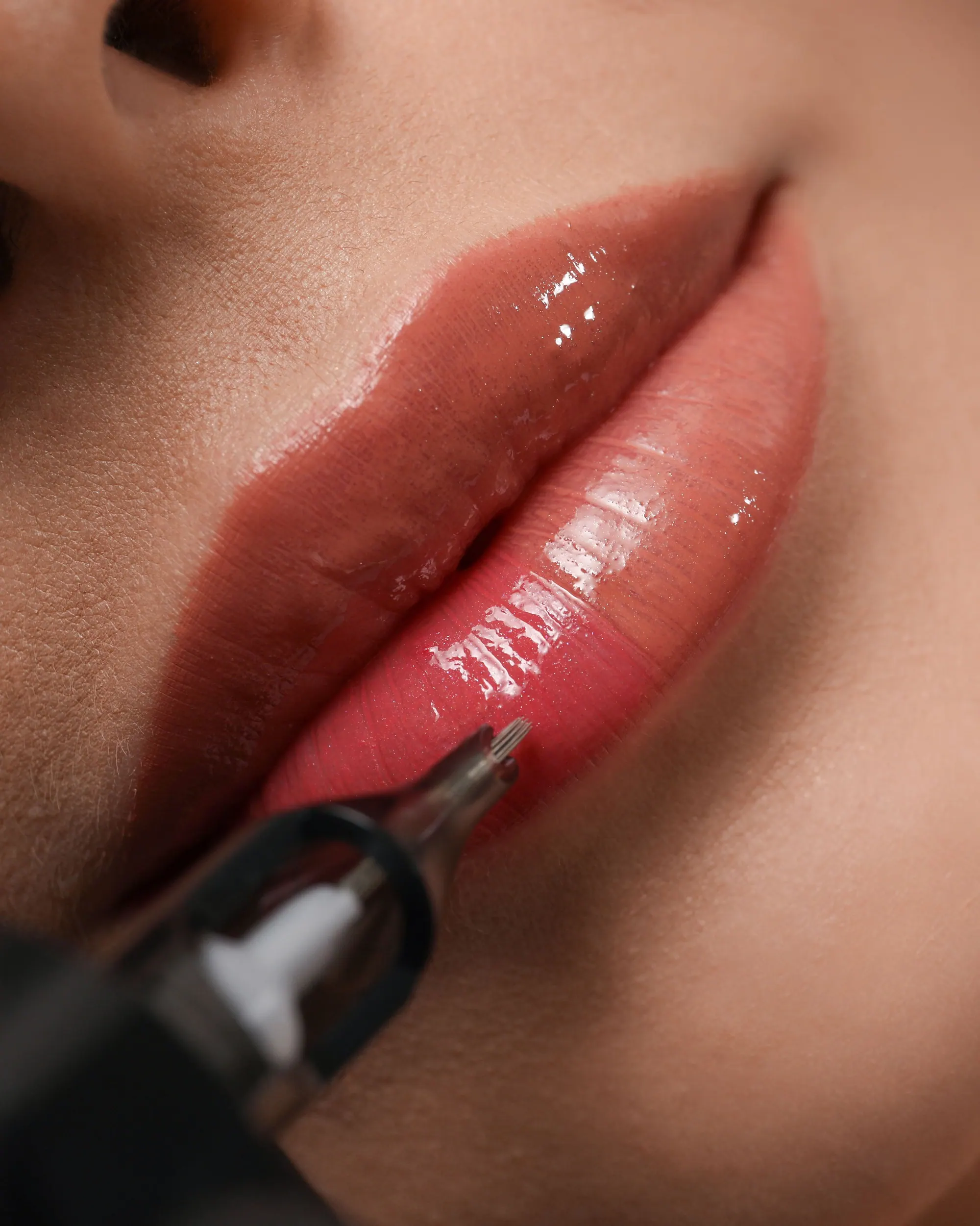 PMU lippen mislukt? Wat normaal is en wat je eraan doet