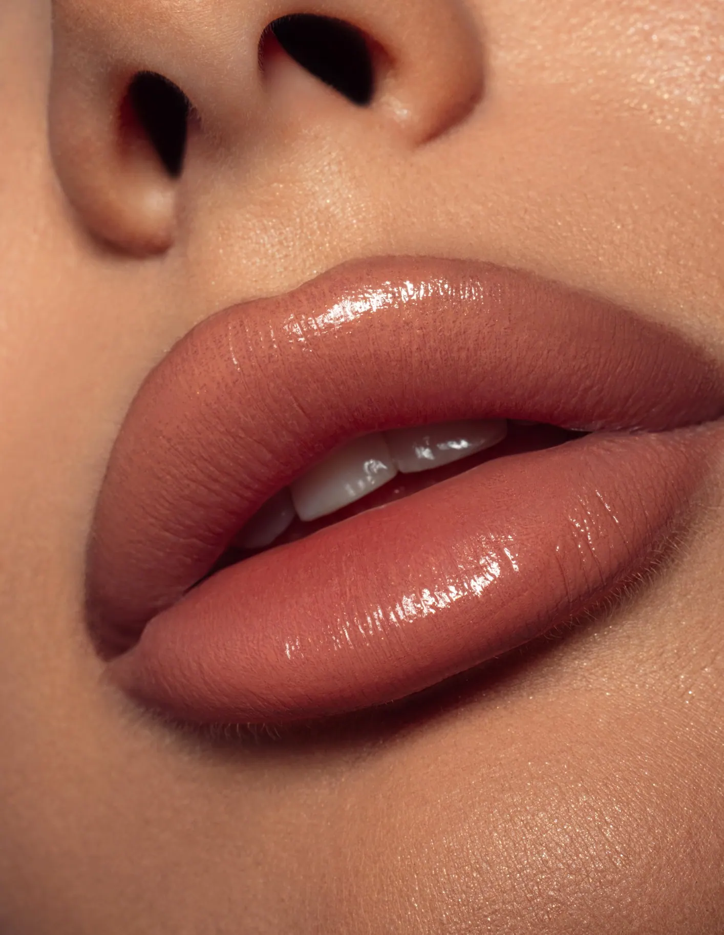Lip blush of lipfillers? Zo kies je tussen kleur en volume - Kennisbank